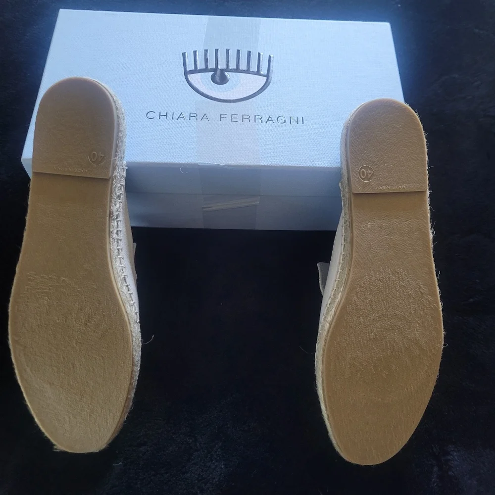 Chiara Ferragni Cream and Black‎ Espadrilles. Sz 40. New In Box